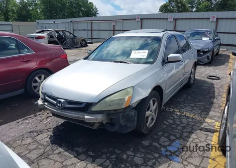 2005 Honda Accord 2.4 Ex из США, поврежденный, VIN 1HGCM56815A084974